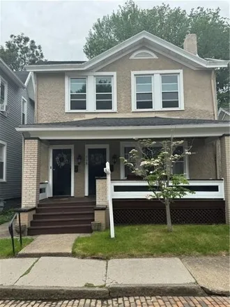 Buy this studio house on 742 Washington Street in Sewickley, PA 15143
