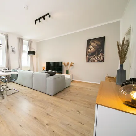 Rent this 2 bed apartment on Further Straße 95 in 41462 Neuss, Germany