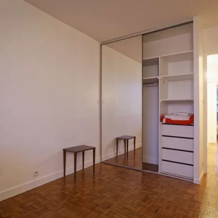 Rent this 4 bed apartment on 67 bis Rue de la Chapelle in 75018 Paris, France
