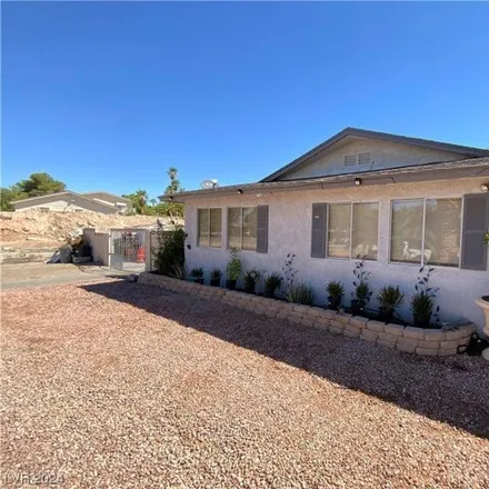 Image 2 - 746 Rossmore Drive, Sunrise Manor, NV 89110, USA - House for rent