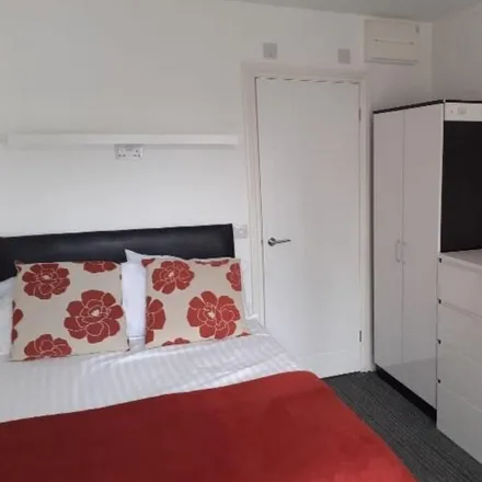 Rent this studio apartment on London Rd / Gulson Rd in London Road, Coventry