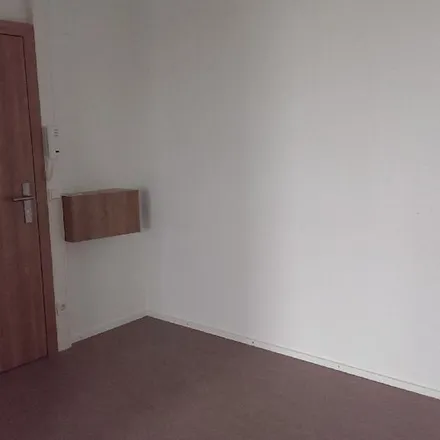 Rent this 2 bed apartment on Offenburger Straße 15 in 04209 Leipzig, Germany