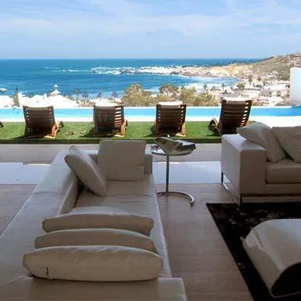 Image 2 - Quebec Road, Camps Bay, Cape Town, 8005, South Africa - Apartment for rent