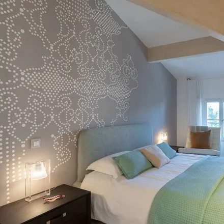 Rent this 3 bed apartment on 83990 Saint-Tropez