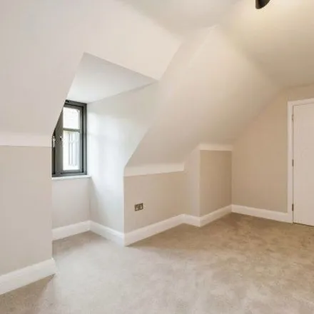 Rent this 6 bed apartment on Bow Green Road in Altrincham, WA14 3QT