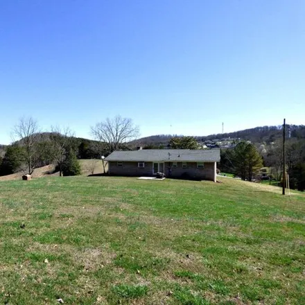 Image 9 - 322 Cline Road, Dandridge, TN 37725, USA - House for sale