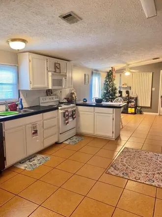 Image 4 - 145 Colleen Street, Wewahitchka, FL 32465, USA - Apartment for sale