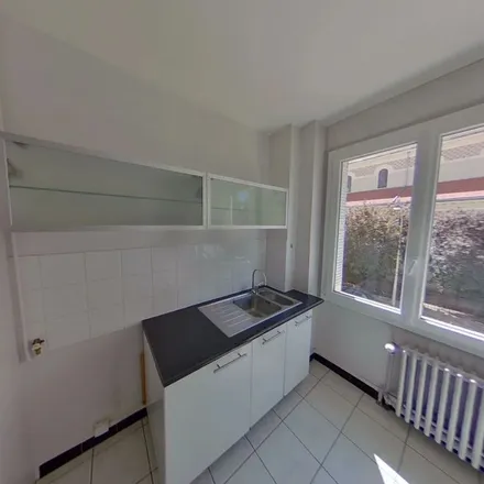 Image 2 - 54 Rue Jacquard, 69004 Lyon, France - Apartment for rent