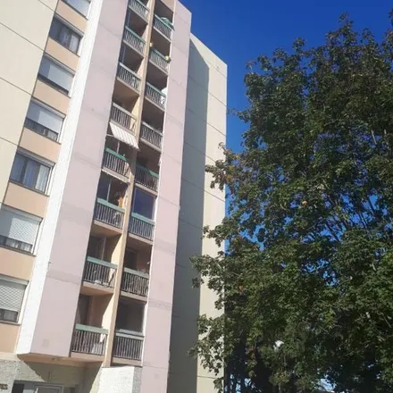 Image 3 - Saint-Genis-Laval, Rhône, France - Apartment for rent