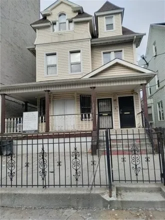 Buy this studio house on 3115 Glenwood Road in New York, NY 11210