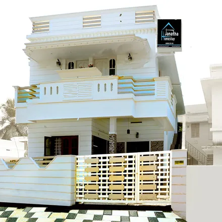 Rent this 3 bed house on Kochi in Mulamkuzhi, IN