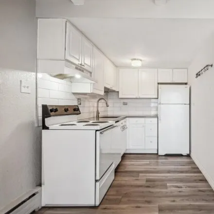 Image 3 - Pearl Park Condos, 655 Pearl Street, Denver, CO 80203, USA - Condo for sale