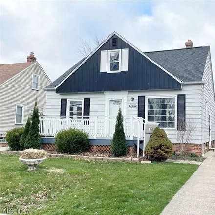 Buy this 3 bed house on 400 East 327th Street in Willowick, OH 44095
