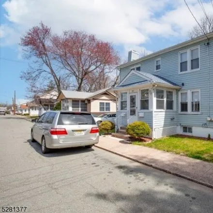 Rent this 2 bed house on Lincoln School in Smith Avenue, Fair Lawn