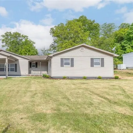 Buy this 4 bed house on 2345 Leonard Drive in Poplar Bluff, MO 63901