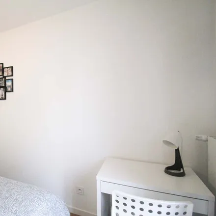 Image 3 - 2 Rue Mozart, 92110 Clichy, France - Room for rent