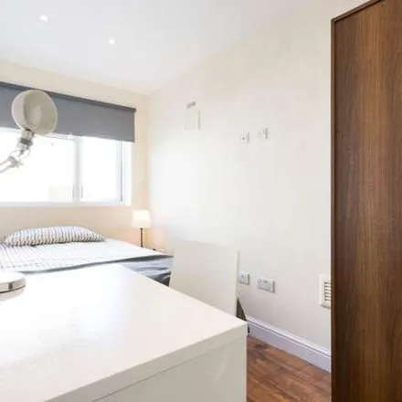Rent this 3 bed apartment on 170 Lower Richmond Road in London, SW15 1EZ