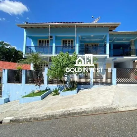 Rent this 3 bed house on Rua das Tulipas in Rio Branco, Brusque - SC