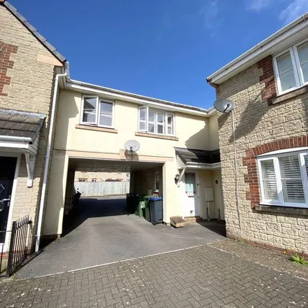 Rent this 1 bed apartment on Springfield Drive in Calne, SN11 0UF