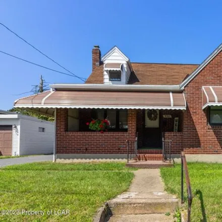 Buy this 4 bed house on 994 North Locust Street in Hazleton, PA 18201