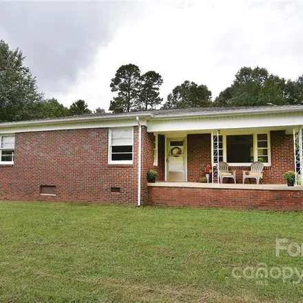 Image 2 - 4946 Midway Sand Road, Northlakes, Caldwell County, NC 28601, USA - House for sale