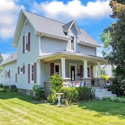 Buy this 3 bed house on 216 East Liberty Street in South Lyon, Oakland County