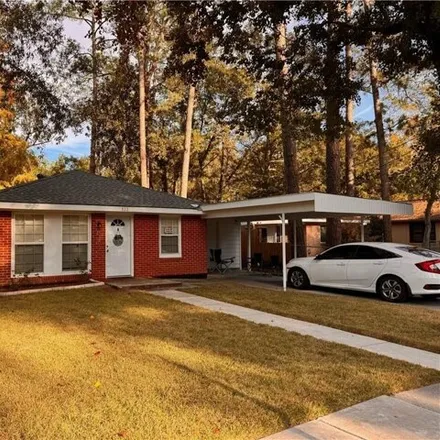 Buy this 4 bed house on 826 Pine Tree Street in Lincoln Park, Slidell