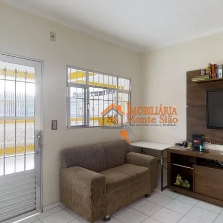 Buy this 7 bed house on Viela Ipirá in Presidente Dutra, Guarulhos - SP