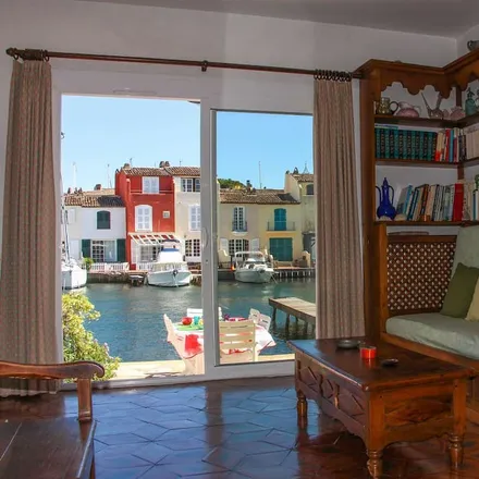 Rent this 2 bed house on Port Grimaud in Rue Île Longue, 83310 Grimaud