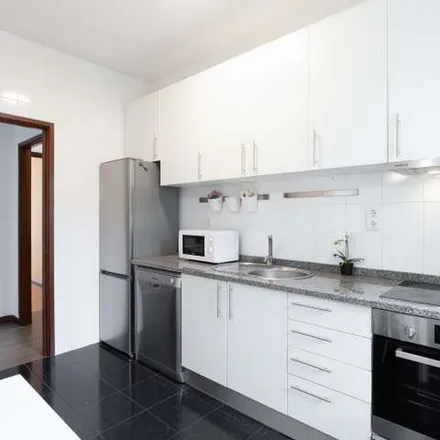 Rent this 3 bed apartment on Rua do Barão de Forrester 681 in 4050-272 Porto, Portugal