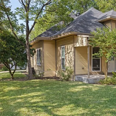 Buy this 3 bed house on 6005 Worth Street in Dallas, TX 75214