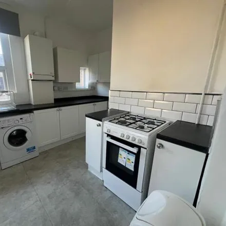 Image 9 - Warton Terrace, Newcastle upon Tyne, NE6 5LS, United Kingdom - Apartment for rent