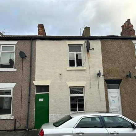 Buy this 3 bed townhouse on Charles Street in Darlington, DL1 2HU