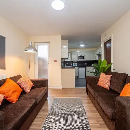 Rent this 6 bed apartment on KENSINGTON/HOLT RD in Kensington, Liverpool