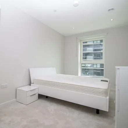 Image 4 - Lantana Heights, Westfield Avenue, London, E20 1HR, United Kingdom - Apartment for rent