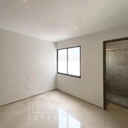 Buy this studio apartment on Avenida Coyoacán in Colonia Del Valle Sur, 03104 Santa Fe