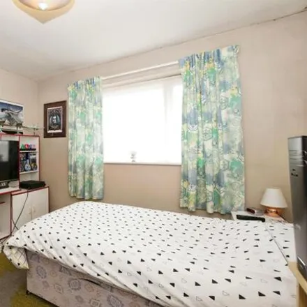 Image 9 - Longfield Close, Durrington, SP4 8BZ, United Kingdom - Duplex for sale
