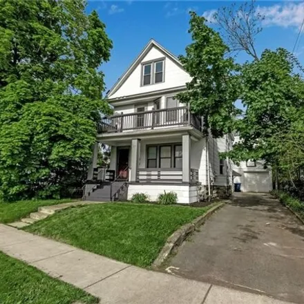 Image 2 - 17 Oakgrove Avenue, Buffalo, NY 14208, USA - House for sale