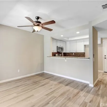 Image 4 - Applewood Place, Rancho Cucamonga, CA 91730, USA - Condo for sale