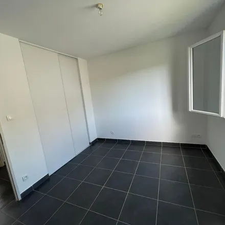 Rent this 4 bed apartment on 3 Rue du Fort in 07170 Villeneuve-de-Berg, France