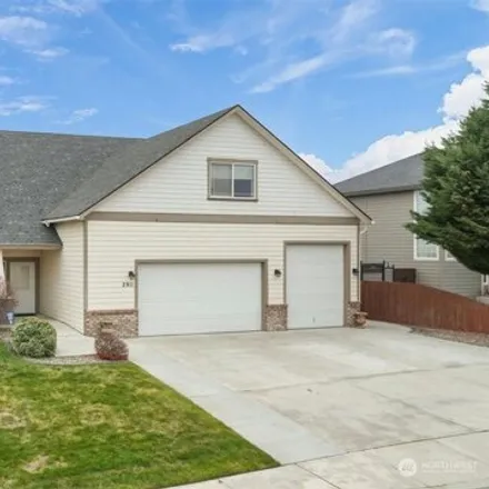 Buy this 3 bed house on 6422 West Argent Street in Pasco, WA 99336