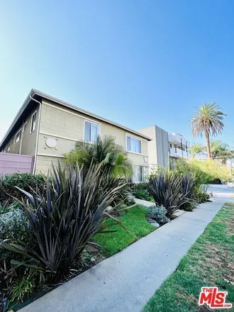 Rent this 1 bed house on 853 North Hudson Avenue in Los Angeles, CA 90038