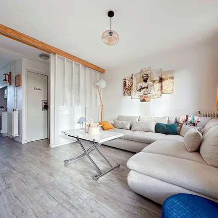 Rent this 3 bed apartment on 55 Rue Alphonse Daudet in 13013 13e Arrondissement, France