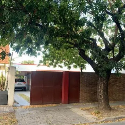 Buy this studio house on Avenida Hipólito Yrigoyen 12153 in Partido de Lomas de Zamora, Turdera
