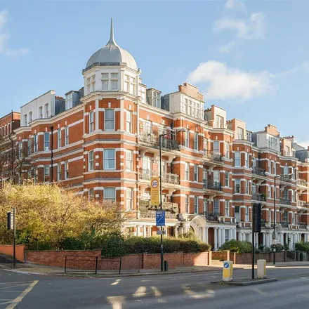 Rent this 4 bed apartment on Arkwright Mansions in Finchley Road, London