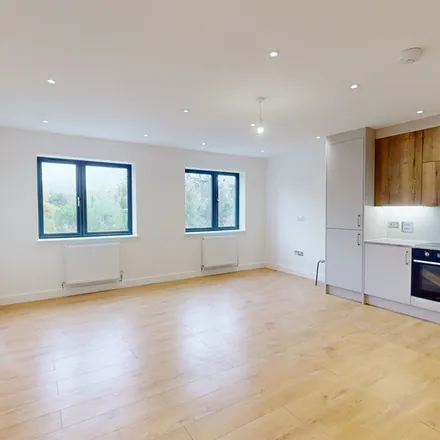 Image 5 - 4 Purley Rise, London, CR8 3AU, United Kingdom - Apartment for rent