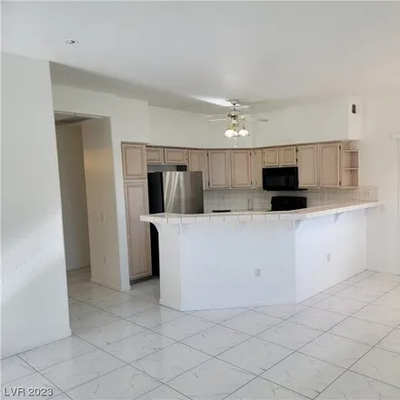 Image 3 - 5122 Briar Patch Way, Spring Valley, NV 89118, USA - Condo for sale