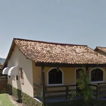Buy this 3 bed house on Rua Marcilio Dias in São Pedro da Aldeia - RJ, 28941-408