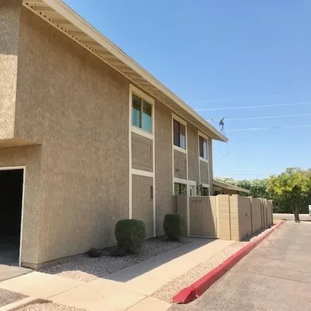 Rent this 2 bed townhouse on Building 21 in North Granite Reef Road, Scottsdale