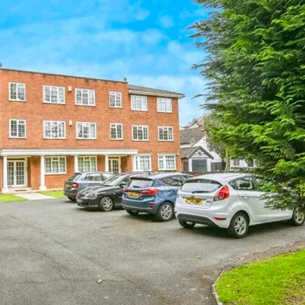 Buy this 2 bed apartment on Blundellsands Road West in Sefton, L23 6TF